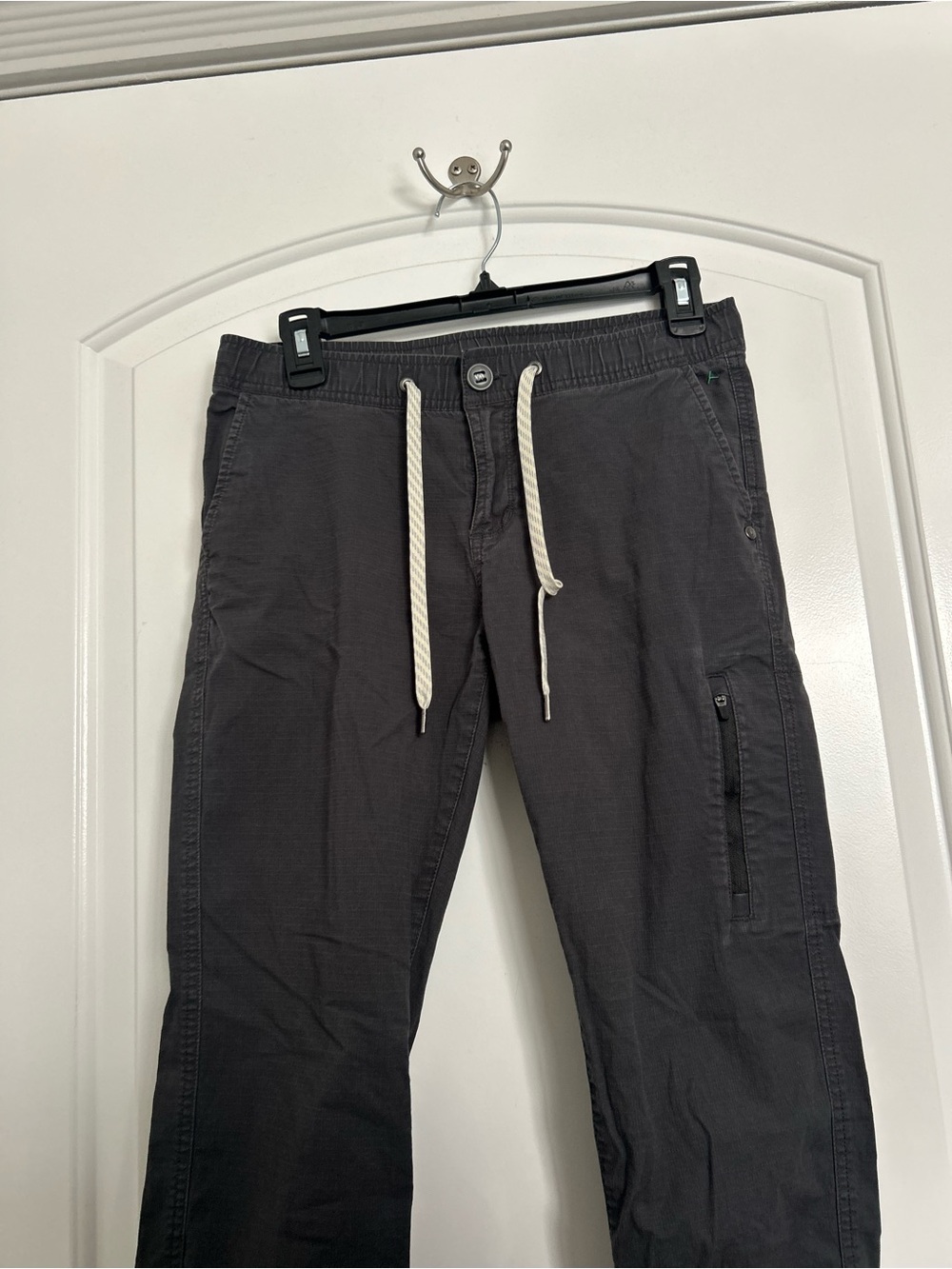 Vuori Women’s Ripstop Pant Charcoal Gray Size S Athleisure Hiking Gorpcore Chic - Picture 11 of 14